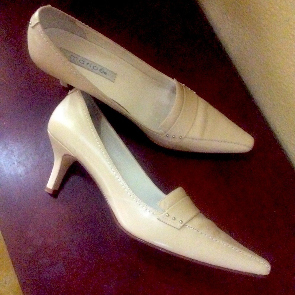 Classic low pump!